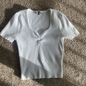 White short sleeve top